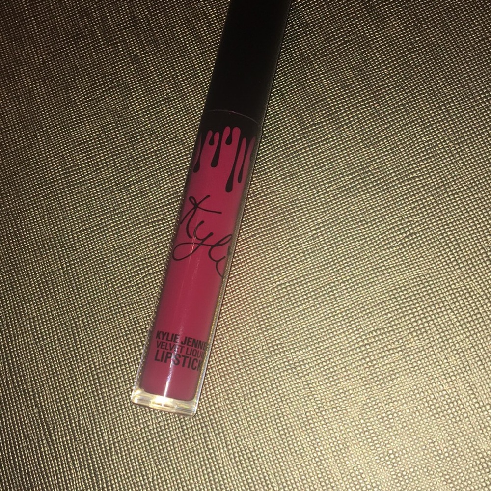 Kylie Velvet Liquid Lipstick
